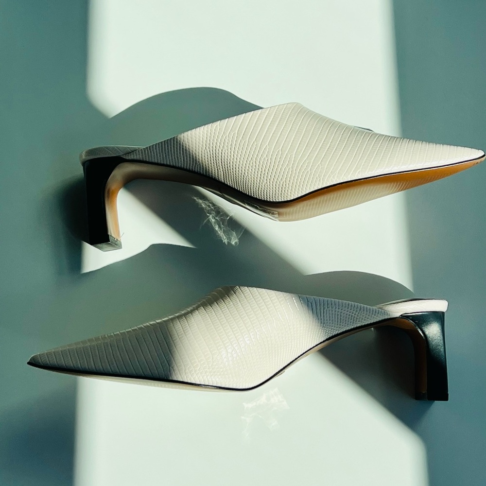 BNWT Cream with black heel, low heel slides